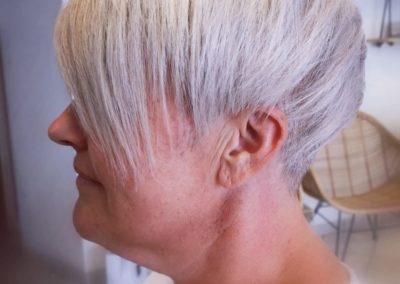 brushing-femme-lissage-keratine-GK-Hair-400x284