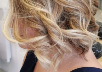 coiffure-femme-brushing-wavy-400x284